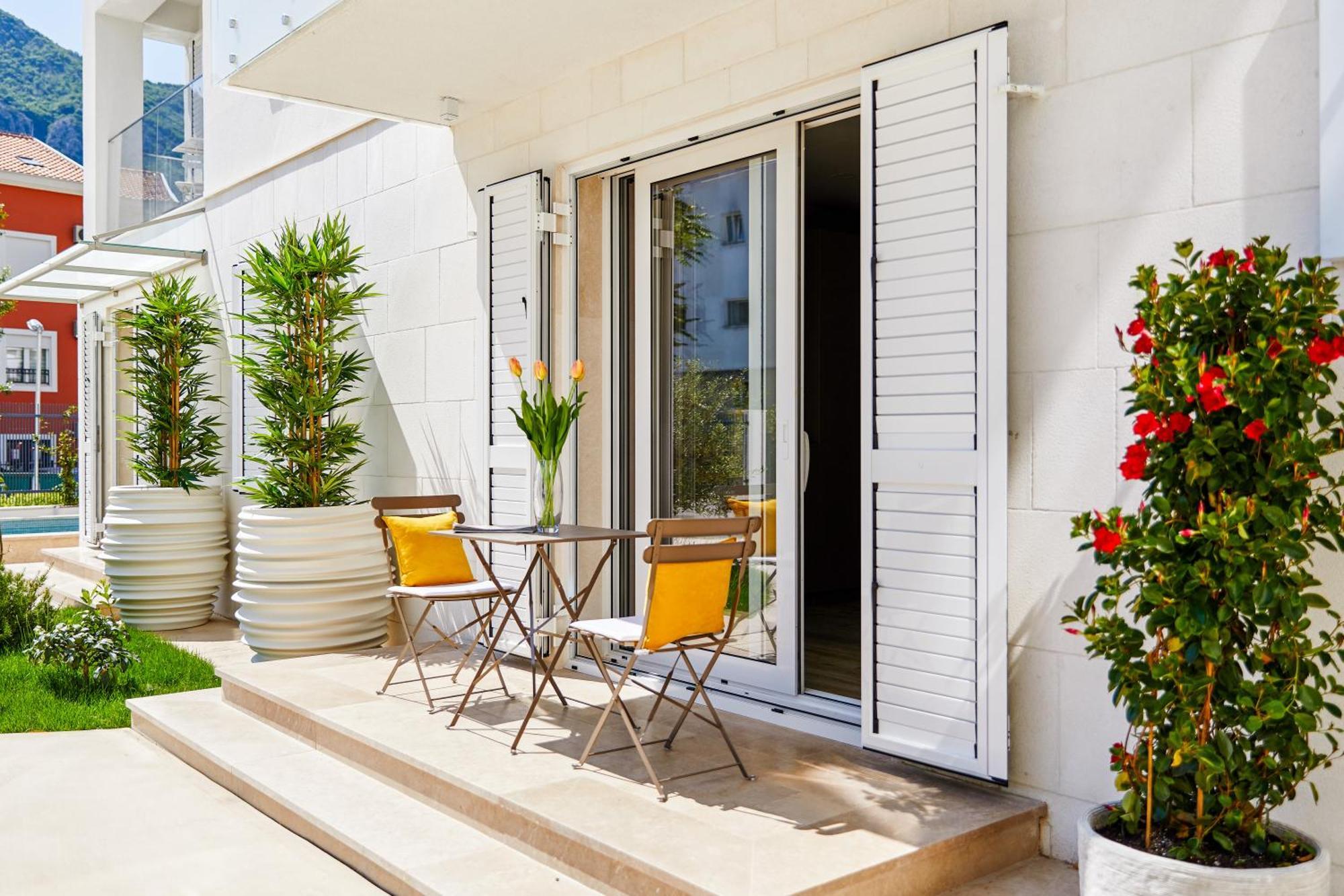 Maison W Cattaro Esterno foto