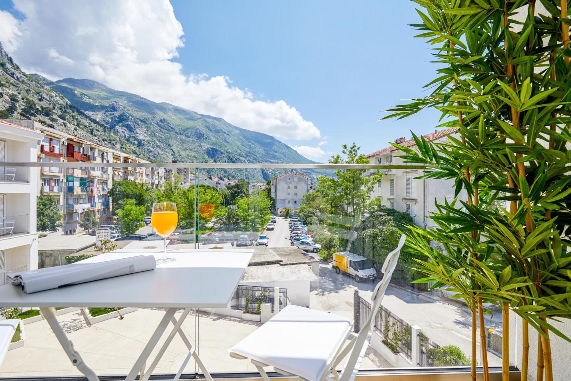 Maison W Cattaro Esterno foto