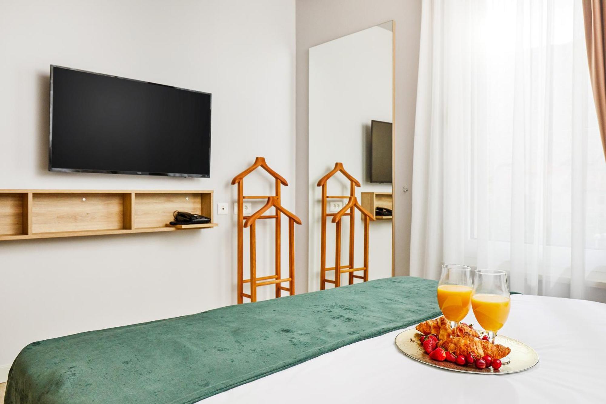 Maison W Cattaro Esterno foto