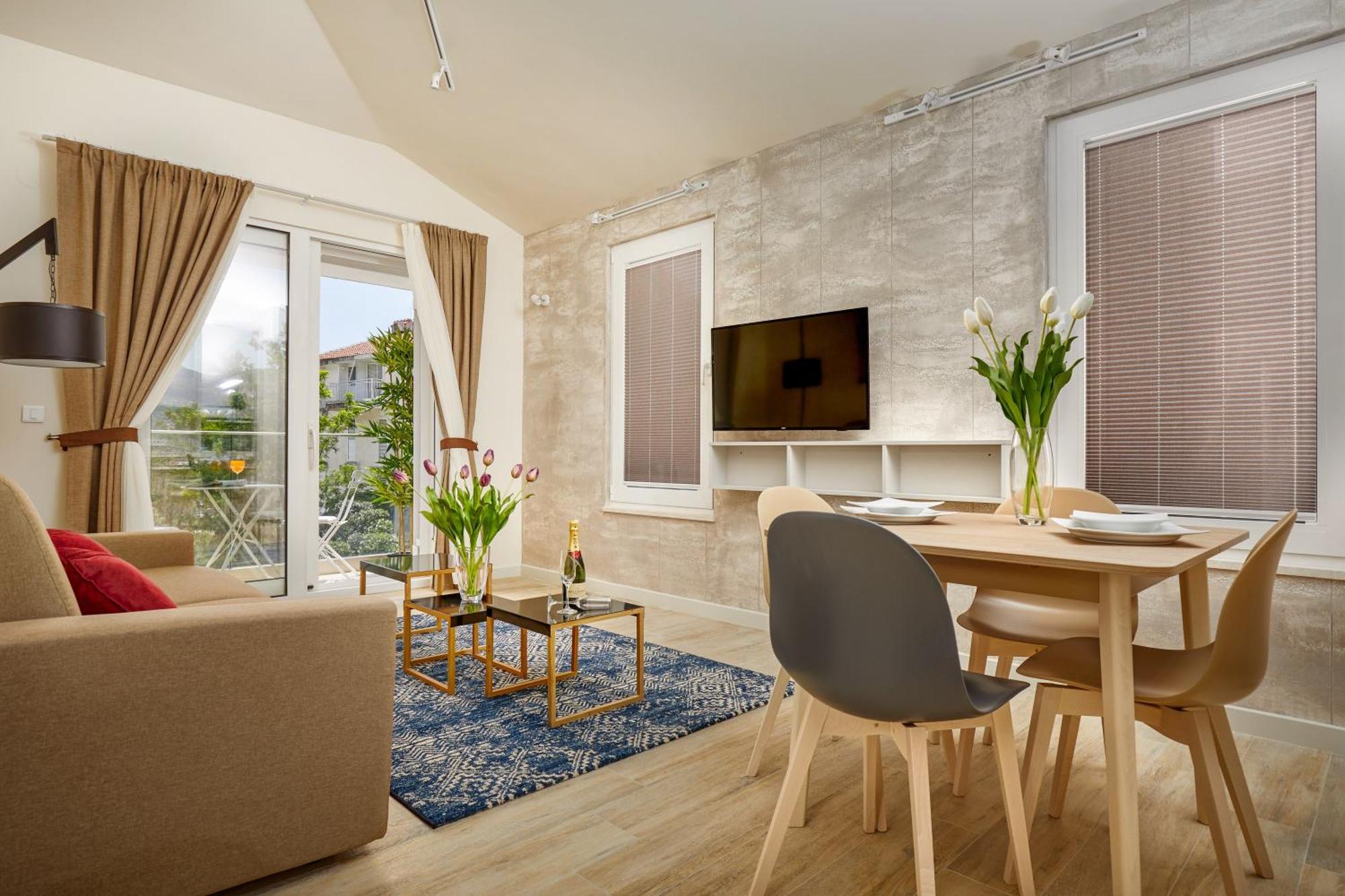Maison W Cattaro Esterno foto