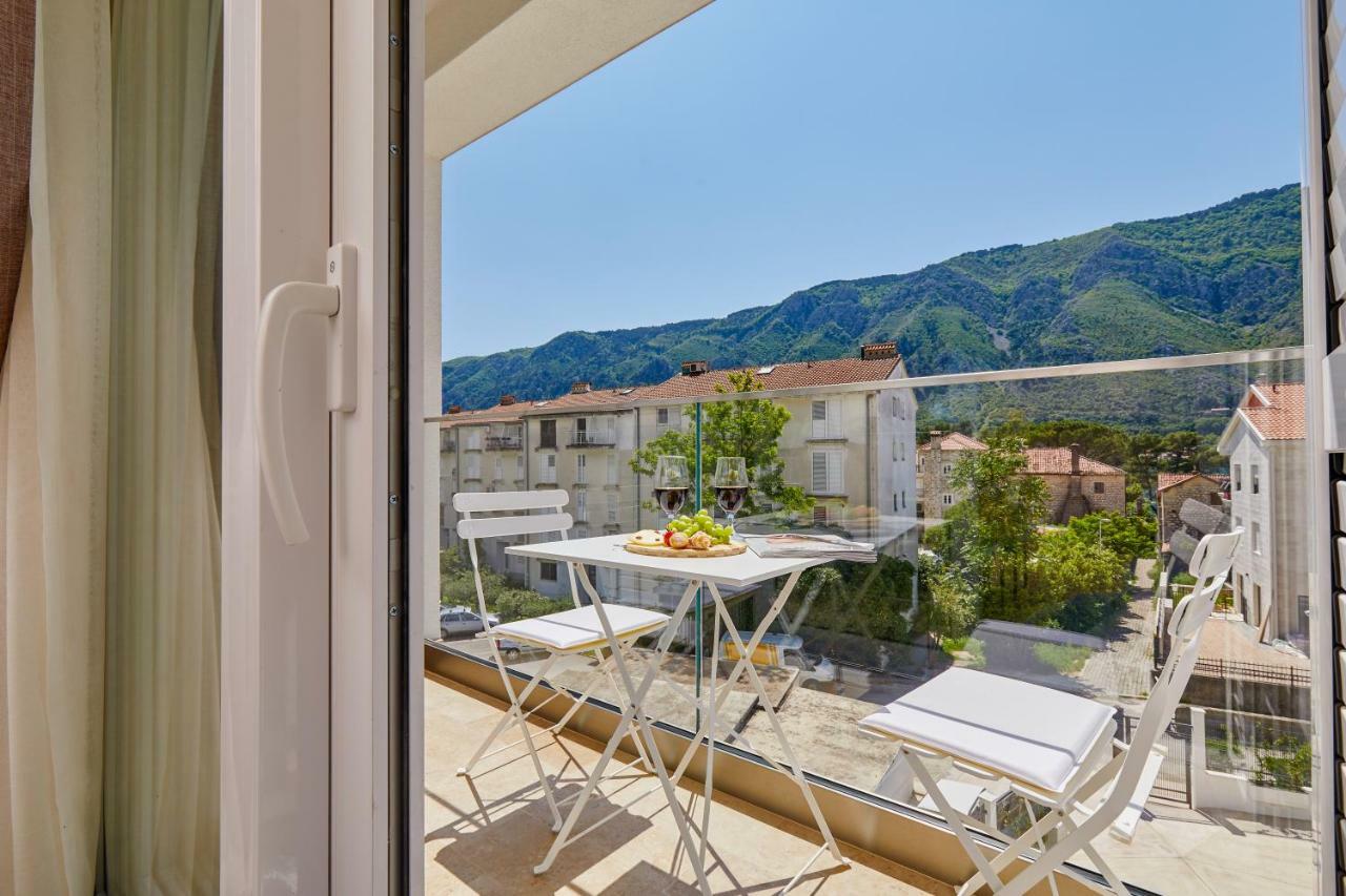 Maison W Cattaro Esterno foto